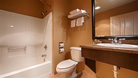 The Marshall Suites
