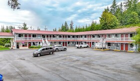 Belfair Motel