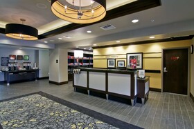 Hampton Inn & Suites Bellevue Downtown Seattle