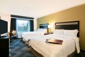 Hampton Inn & Suites Bellevue Downtown Seattle