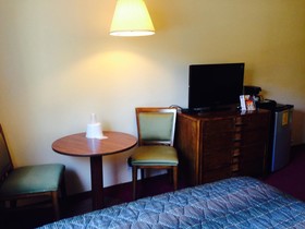 Bay City Motor Inn