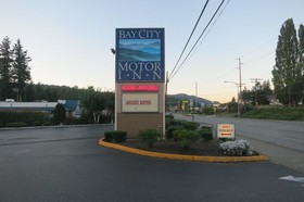 Bay City Motor Inn