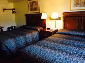 Bay City Motor Inn
