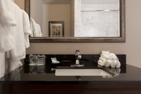 Wingate by Wyndham Bellingham Heritage Inn
