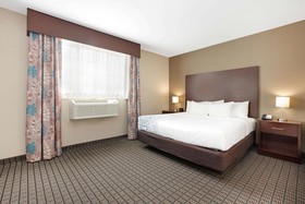 La Quinta Inn & Suites by Wyndham Bellingham