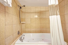 Baymont by Wyndham Bremerton WA