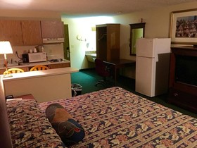 Midway Inn