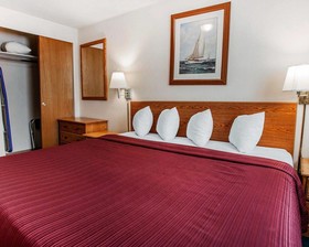 Quality Inn & Suites Bremerton