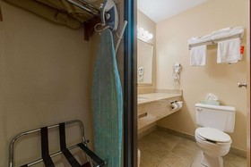 Econo Lodge Buckley