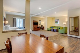 Comfort Suites Burlington Near I-5