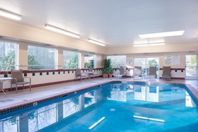 Holiday Inn Express Hotel & Suites Burlington