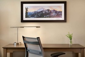 La Quinta Inn & Suites by Wyndham Burlington