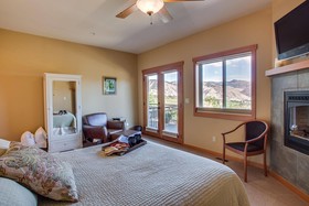 Cascade Valley Inn