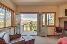 Cascade Valley Inn