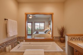 Cascade Valley Inn