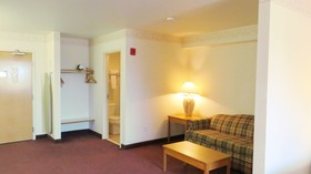 Peppermill Empress Inn