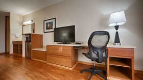 Best Western Plus Park Place Inn & Suites