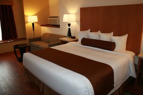 Best Western Plus Park Place Inn & Suites