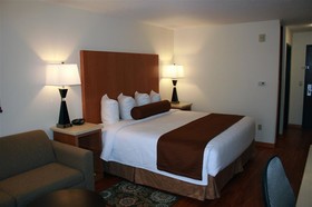 Best Western Plus Park Place Inn & Suites