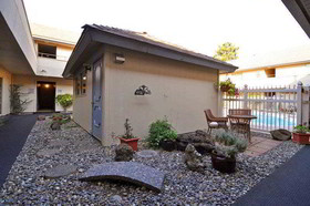 RiverTree Inn & Suites