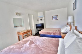 Blue Mountain Motel
