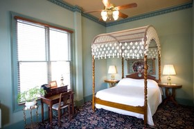 The Weinhard Hotel