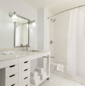 Four Points by Sheraton Seattle Airport South