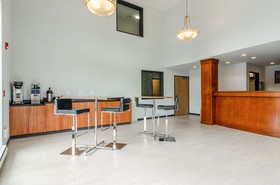 Red Lion Inn & Suites Des Moines
