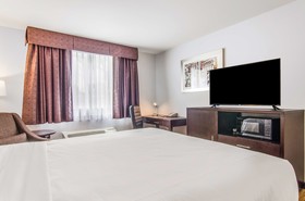 Red Lion Inn & Suites Des Moines