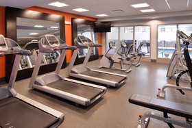 Hampton Inn & Suites DuPont