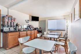 Econo Lodge Edmonds North Seattle