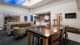 Holiday Inn Express & Suites Everett