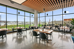 Hotel Indigo Everett Waterfront Place