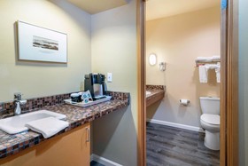 Inn at Port Gardner, an Ascend Hotel Collection Member