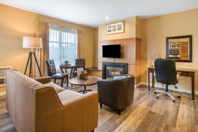 Inn at Port Gardner, an Ascend Hotel Collection Member