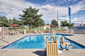 Motel 6 Everett North