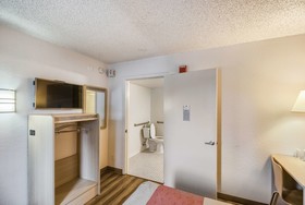 Motel 6 Everett South