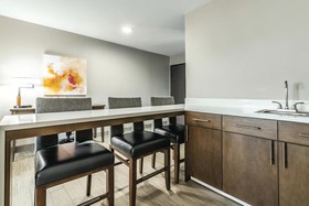 La Quinta Inn & Suites by Wyndham Seattle Federal Way