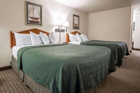 Quality Inn & Suites Federal Way - Seattle