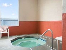 Super 8 by Wyndham Bellingham Airport/Ferndale
