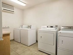 Super 8 by Wyndham Bellingham Airport/Ferndale