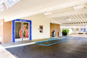 Motel 6 Tacoma Fife