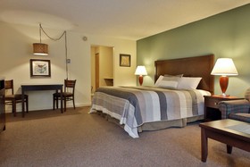 Harbor Inn