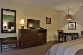 Harbor Inn