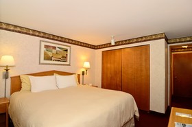 Friday Harbor Suites
