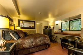 Hillside House Bed & Breakfast