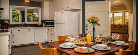 Tucker House Inn & Harrison House Suites