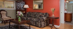 Tucker House Inn & Harrison House Suites