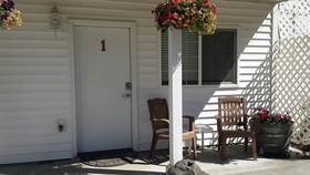 Husum's Riverside Bed And Breakfast
