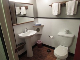 Kennewick Suites